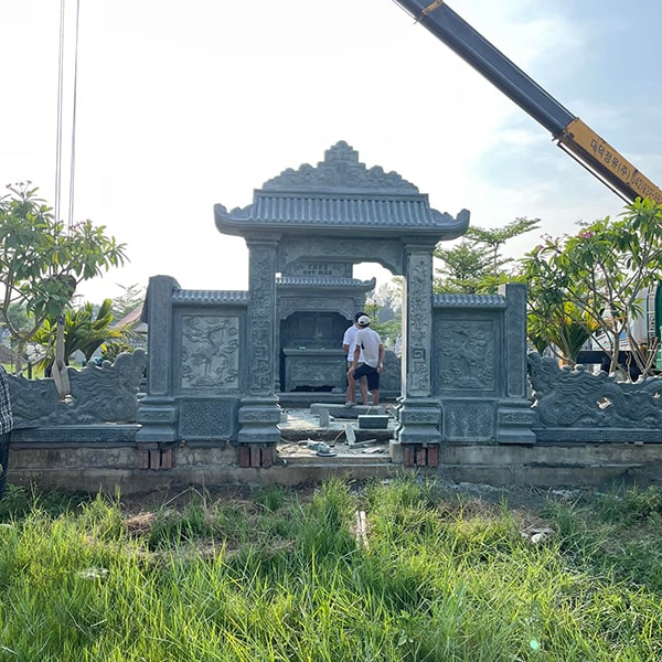 Khám Phá Những Mẫu Khuôn Viên Lăng Mộ Đá Gia Đình Đẹp Và Tinh Tế