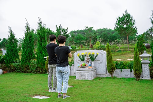 Lễ Cúng Tạ Mộ